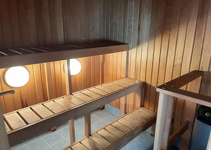 Villa 2 Bedroom House And Sauna In